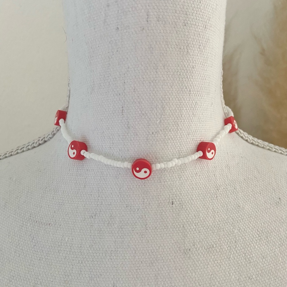 Handmade 90s Y2K handmade beaded red white yin yang necklace choker 4th of July